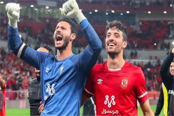 طبيب الأهلي يكشف تفاصيل إصابة الشناوي وطاهر بعد مواجهة أبو قير
