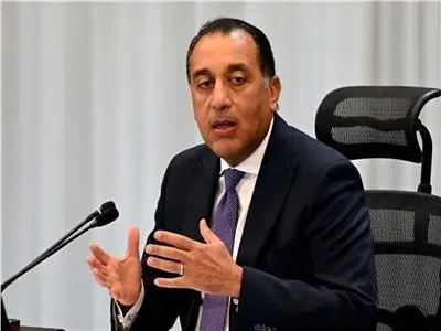 رئيس الوزراء يترأس إجتماع الحكومة.. ويعقد مؤتمراً صحفياً بعد قليل