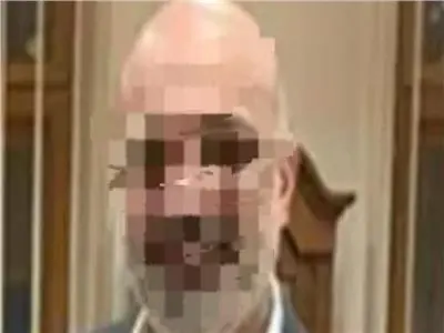 ضبط شخص انتحل صفة جراح قلب .. وتزوير بطاقات رقم قومي لمدة 7 سنوات