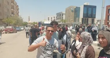 كواليس وآراء طلاب الثانوية العامة بعد امتحان اللغة العربية
