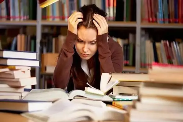 "جبت كام؟".. كيف يعيش طلاب الثانوية العامة أيام انتظار النتيجة؟ - 204663