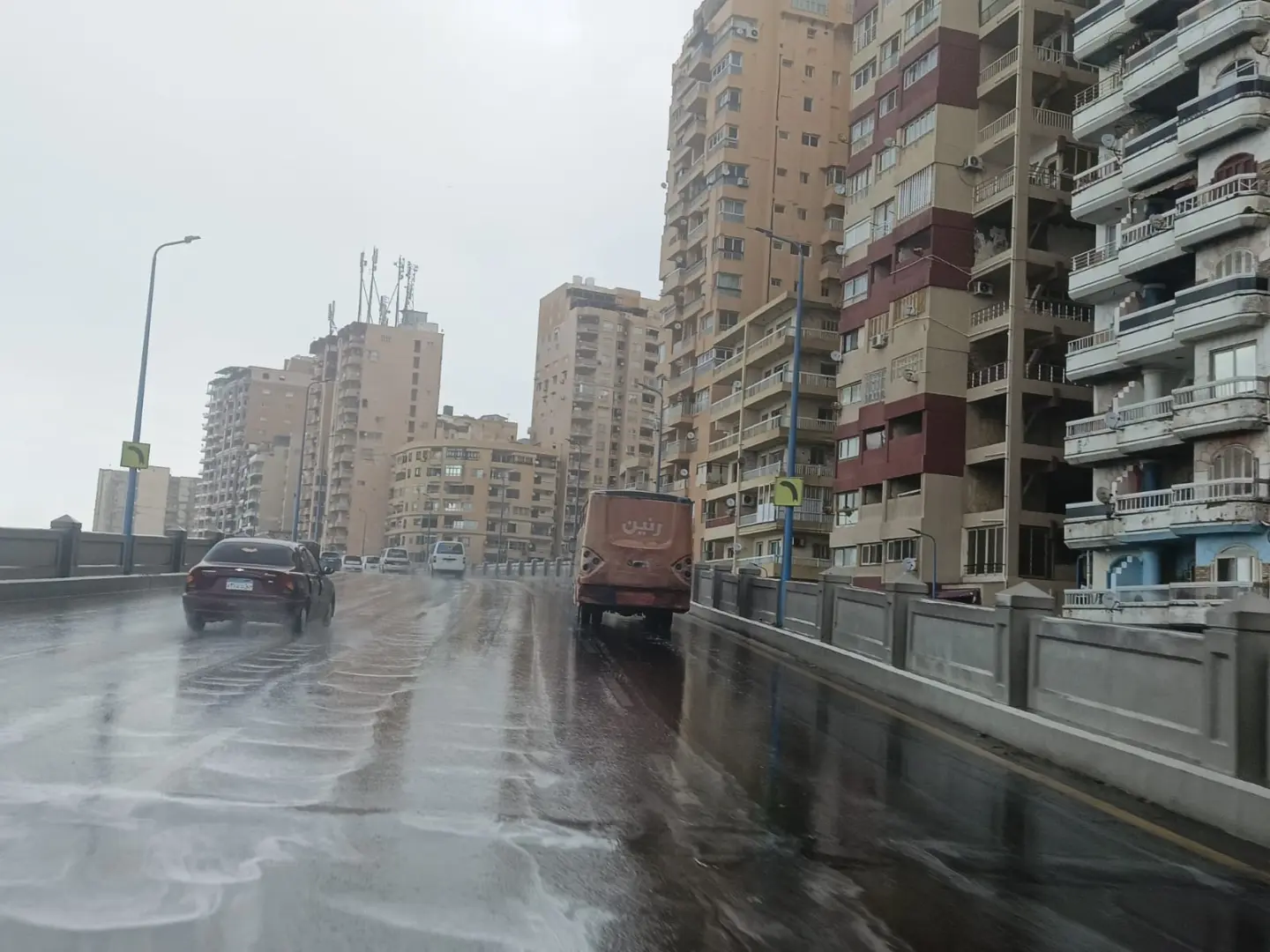 محافظ الإسكندرية يتابع من خلال غرفة العمليات الرئيسية ومركز السيطرة تداعيات الطقس