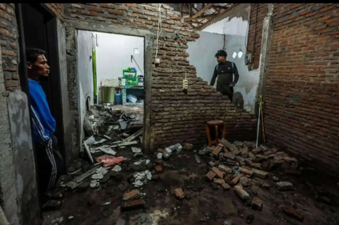 زلزال إندونيسيا.. 20 قتيلًا وتحذير تسونامي يهز جزيرة فلوريس - 223037
