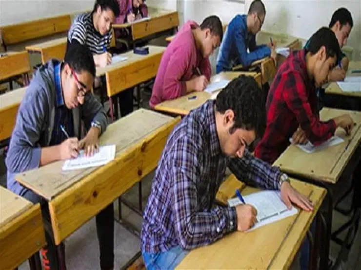 نماذج استرشادية للرياضيات البحتة 2026.. 10 اختبارات وإجابات رسمية