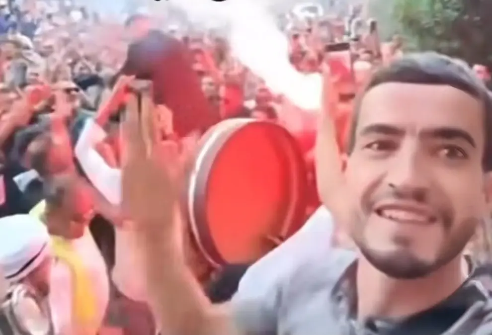 احتفل وحيدًا بزفافه.. فانتفض له الجزائريون وصنعوا له فرحًا أسطوريًا | قصة يتيم مرواتة - 265119