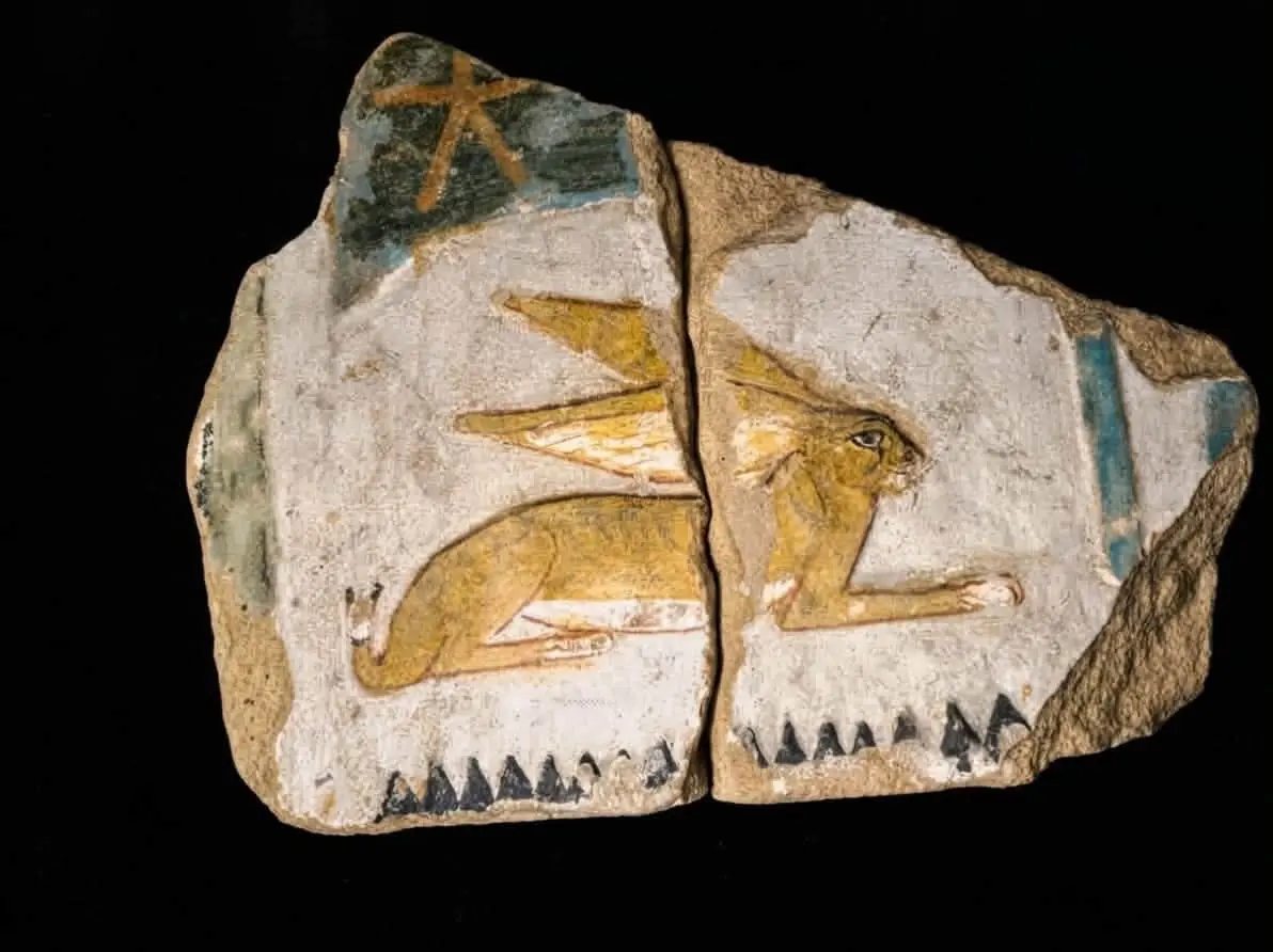معارض جديدة في 3 متاحف مصرية.. توثيق تاريخ ملوي ورموز مصر القديمة وسر اللون الأزرق - 272293
