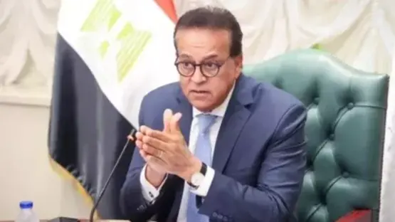 بعد وفاة 12 راكبًا وإصابة 33 آخرين..وزير الصحة يتابع الرعاية الطبية لمصابي حادث طريق أسيوط الغربي
