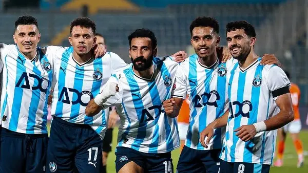 بيراميدز يخطط لتجديد عقود الثلاثي لمدة 3 سنوات