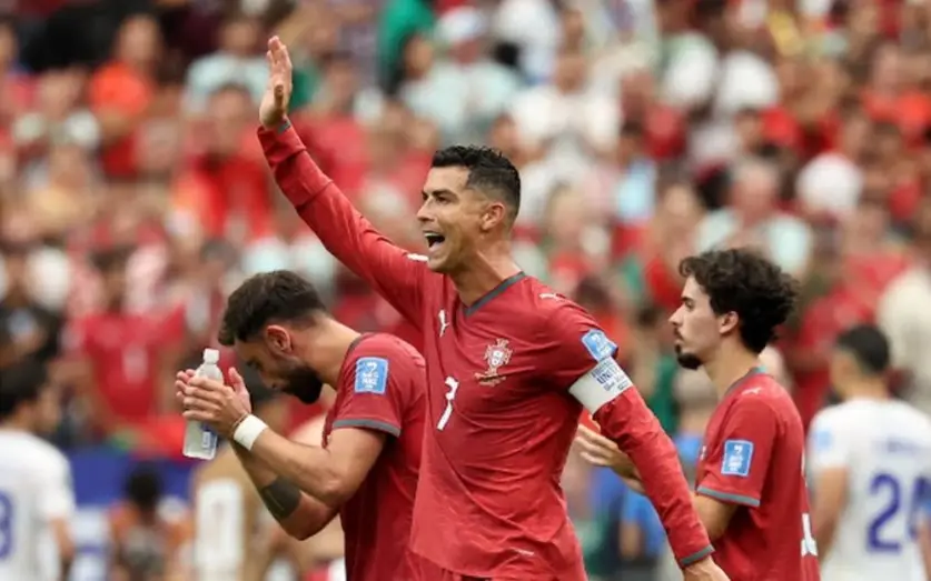 زميل رونالدو السابق يفتح النار على المنتخب البرتغالي