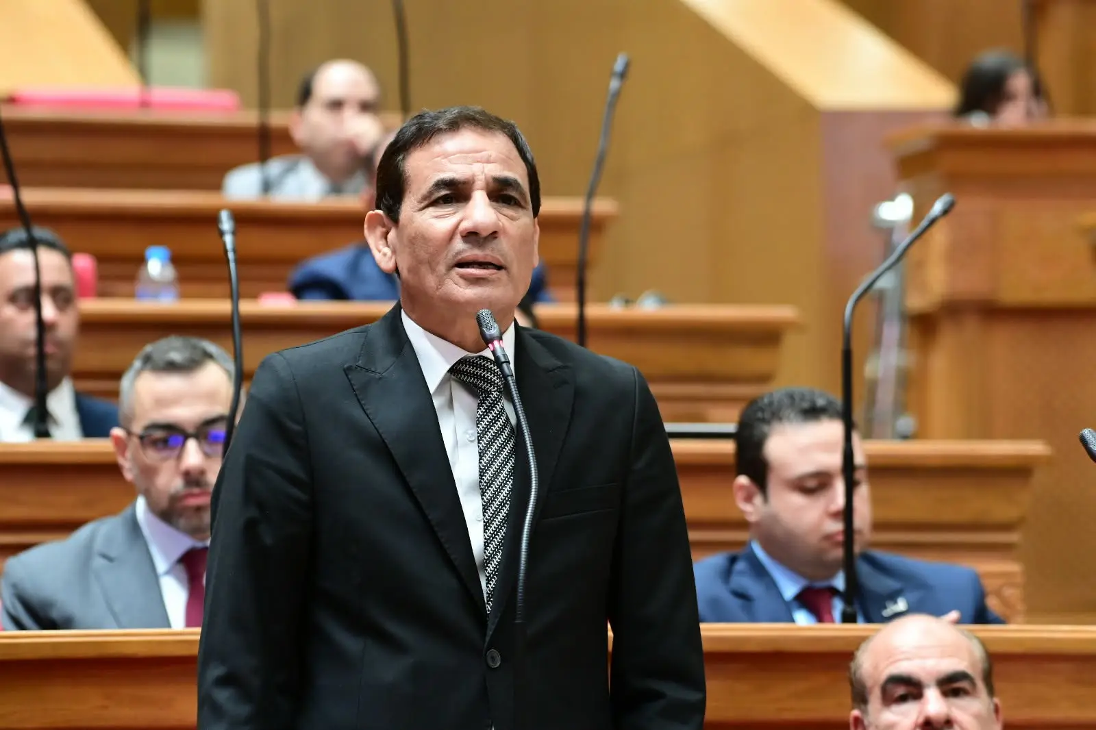 بسبب تأجيل قانون الإجراءات الجنائية.. رئيس برلمانية الوفد للحكومة: «من إمتى وإنتوا جاهزين؟»
