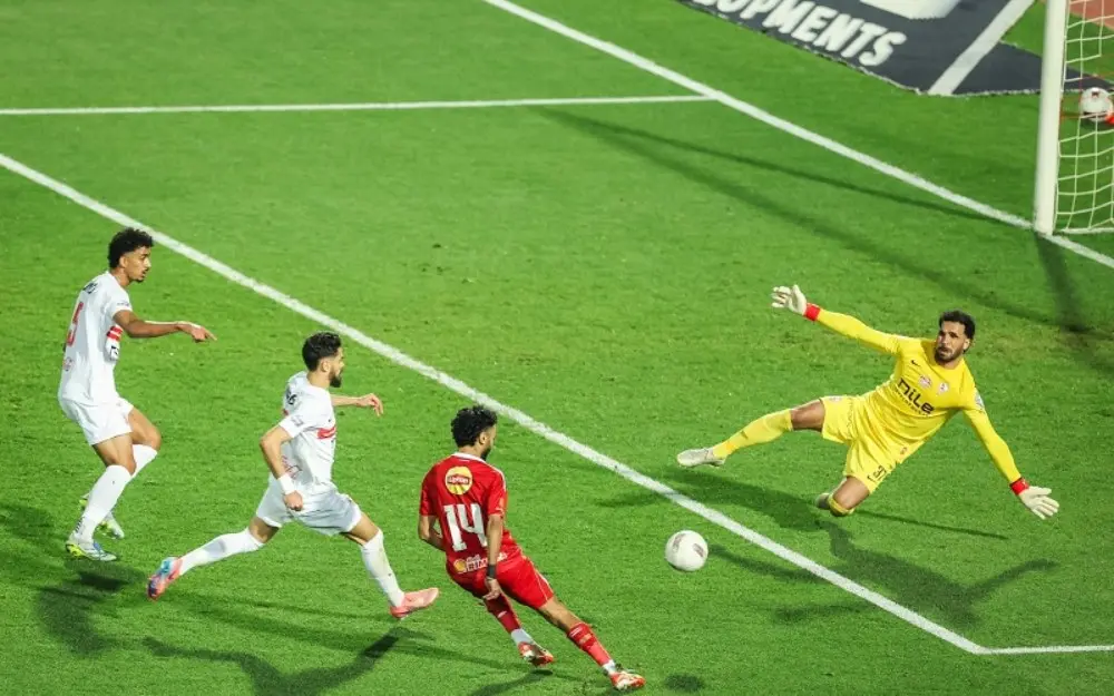 الأهلي يطلب حكامًا أجانب لمواجهتي الزمالك وبيراميدز