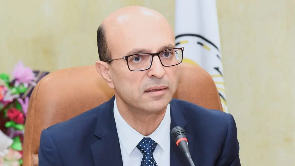 جامعة أسيوط تكشف حقيقة استقالة رئيس الجامعة