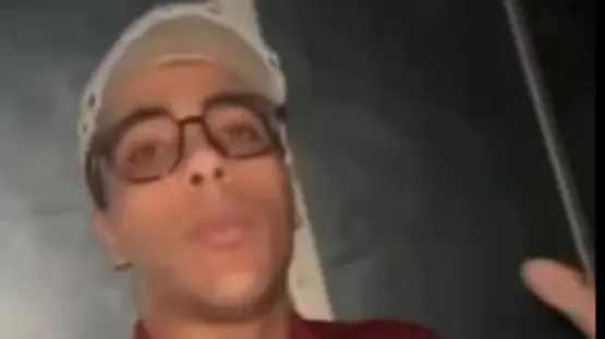 "حد يلحقني أنا مخطوف"..استغاثة شاب داخل ثلاجة سيارة تشعل السوشيال ميديا