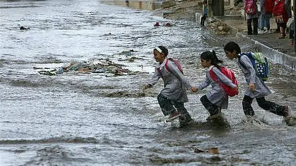 تعطيل الدراسة اليوم  الخميس في 8 محافظات بسبب سوء الأحوال الجوية