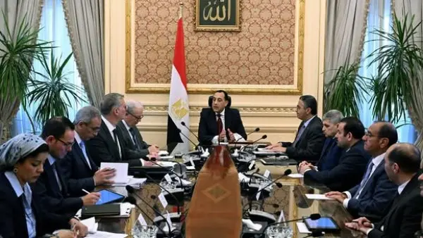 بتكليفات رئاسية.. مدبولي يوجه بضربات رقابية لمنع "زيادات الأسعار" وتأمين السلع لرمضان