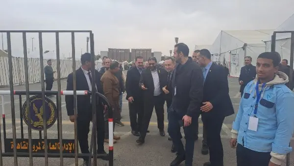 وزير التعليم العالي يدلي بصوته في جولة الإعادة للمرحلة الثالثة من انتخابات نقابة المهندسين
