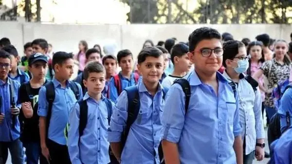 العودة للمدارس غداً الثلاثاء.. التعليم تحدد مواعيد الحضور وضوابط "امتحانات مارس" بعد العيد