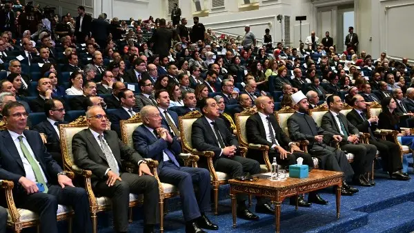 مدبولي: تراجع نسبة الأطفال الذين يعانون من صعوبات في القراءة والكتابة من 45.5% إلى 14%