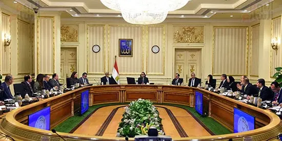 مدبولي: الحكومة تدرس حوافز لتشجيع إنتاج الطاقة الشمسية في المنازل والمصانع