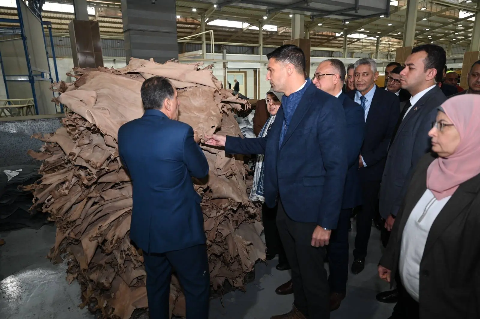 وزير الصناعة: مدينة الجلود بالروبيكي من أهم المشروعات الصناعية المتكاملة في المنطقة - 646290815 1498744932295922 8473933489160663905 n