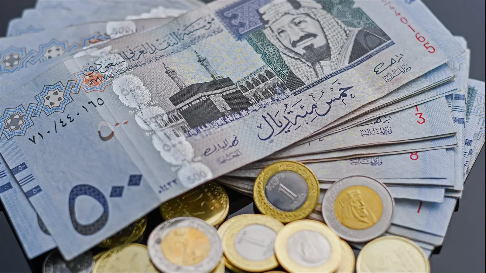 أسعار الريال السعودي في البنوك اليوم.. تخطى 14 جنيهًا للشراء والبيع