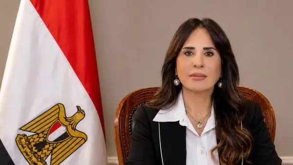 وزيرة الإسكان تصدر قرارات بإزالة مخالفات بناء بقطع أراضٍ بالساحل الشمالي الغربي