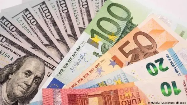 تحديث بنكي.. صعود جماعي في أسعار العملات الأجنبية مقابل الجنيه المصري اليوم الاثنين