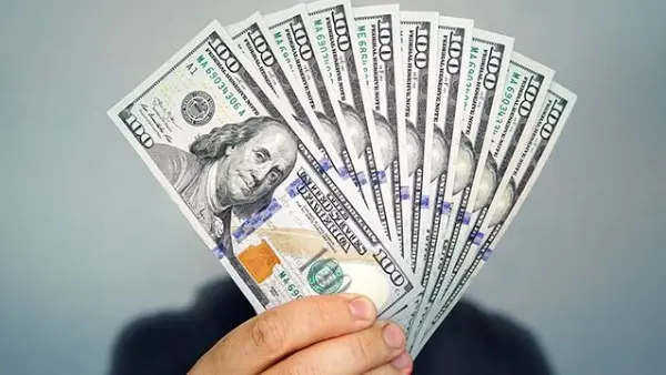 الأخضر وصل لكام؟.. سعر الدولار مقابل الجنيه المصري اليوم الجمعة 3أبريل 2026