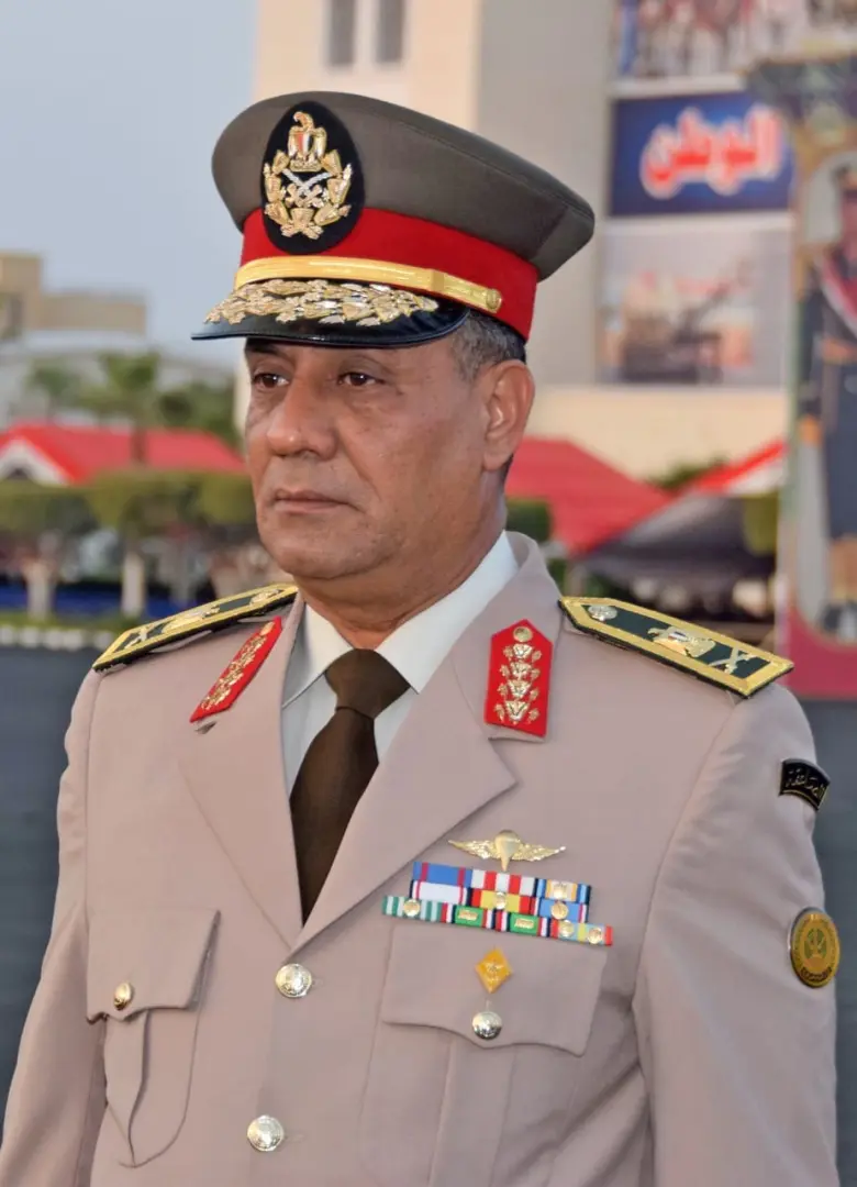 تعيين الفريق أشرف سالم وزيرًا للدفاع والإنتاج الحربي
