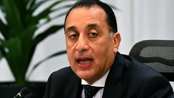 رئيس الوزراء يجتمع بالمحافظين الجدد لمناقشة عدة ملفات الخدمية والمشروعات الجاري تنفيذها