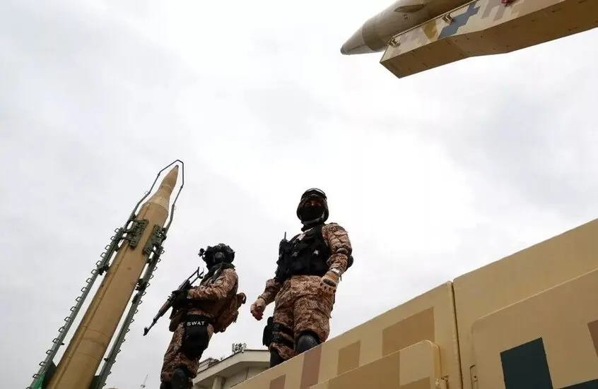 الحرس الثوري الإيراني يعلن استهداف مركز قيادة أمريكي في خليج عُمان