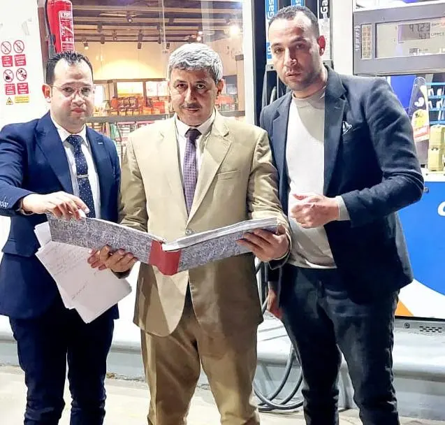 ضبط محطات وقود في البحيرة لتصرفها أكثر من 84 ألف لتر بترولية بالسوق السوداء