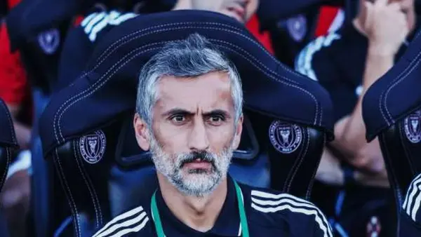 الأهلي في "قبضة" الفيفا بسبب ريبيرو وعبدالله السعيد.. التفاصيل الكاملة
