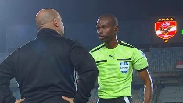 الكاف يستقر على حكم مباراة الأهلي والترجي في قمة ربع نهائي دوري أبطال أفريقيا