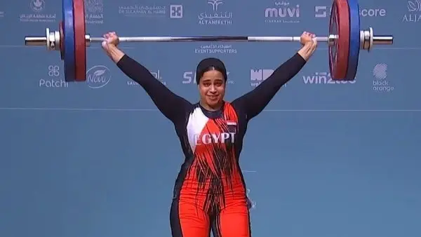 ذهبية جديدة لرفع الأثقال .. رحمة أحمد ترفع رصيد مصر لـ 9 ميداليات عالمية