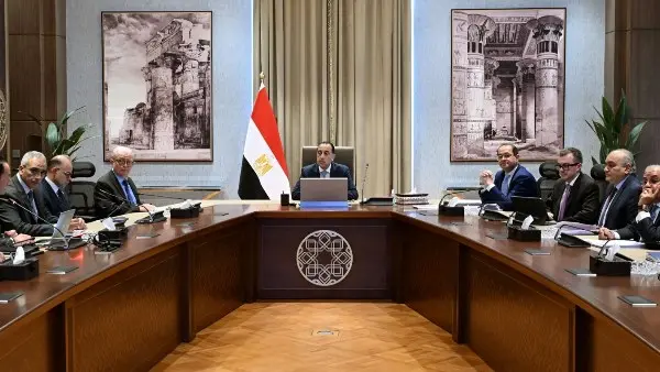 زيادة تاريخية.. رئيس الوزراء يزف بشرى سارة للموظفين بشأن الحد الأدنى للأجور