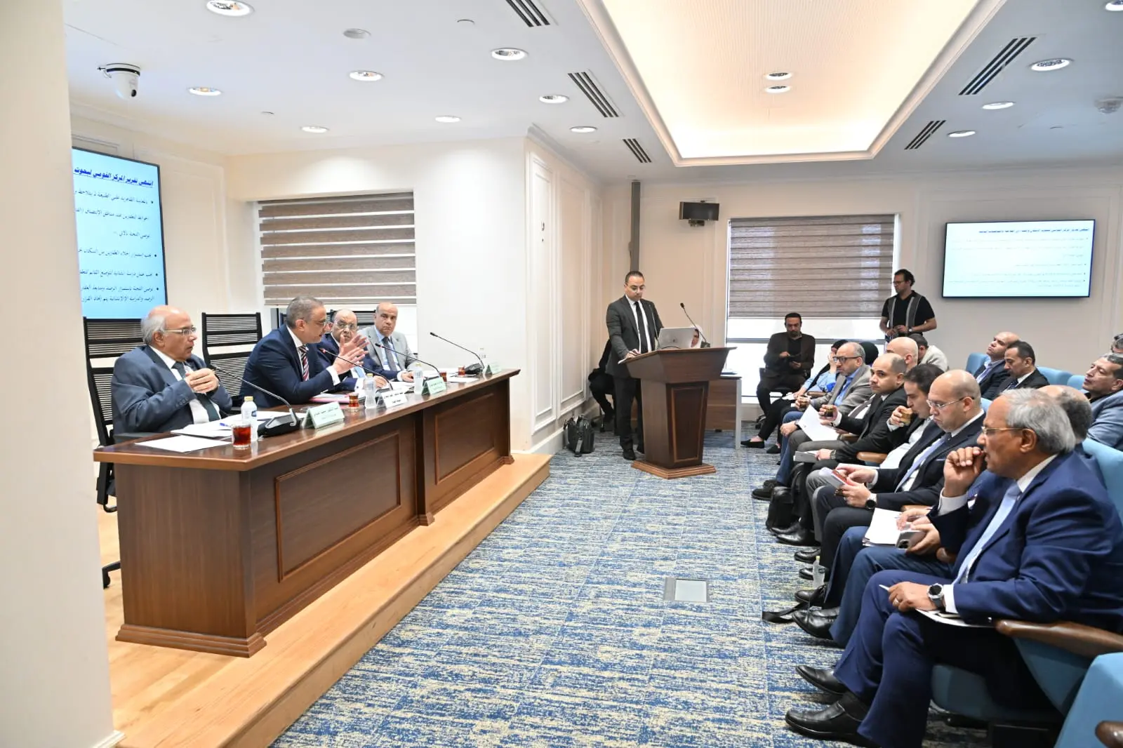 محافظ الجيزة يتعهد أمام لجنة الإدارة المحلية في النواب بدعم أسر عقاري كفر طهرمس المتضررة من الإخلاء