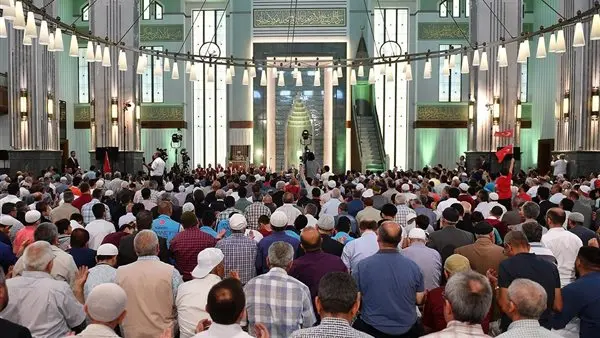 أمين الفتوى يكشف أسباب نسيان الصلاة ويقدم خطوات عملية للمواظبة عليها