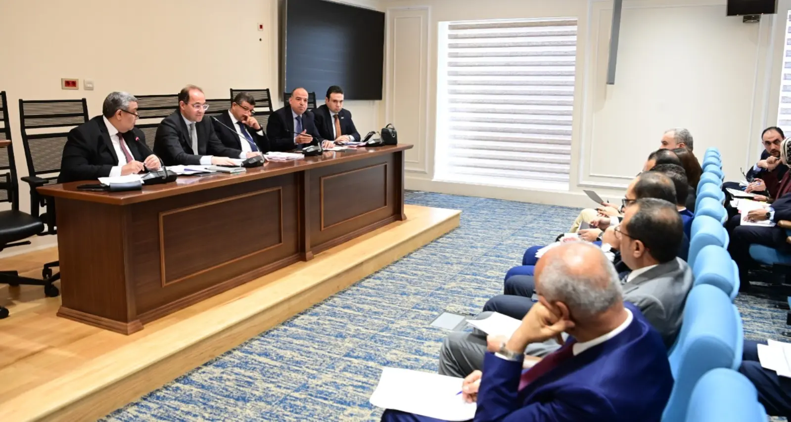 وزير المالية يقترح إجراء تعديلات على قانون الضريبة على الدخل لتمكين الضرائب من تحصيل قيمة المساهمة التكافلية