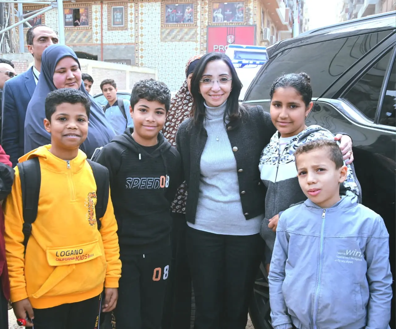 محافظ البحيرة تستمع لمطالب المواطنين خلال جولتها بأبو حمص - a2182226 9616 48a4 94ad da1d82a15b62