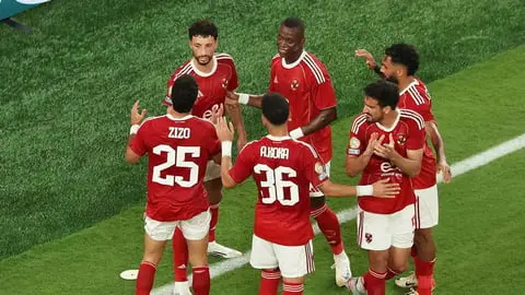 عموتة يحسم موقف كمحترف الأهلي قبل الموسم الجديد