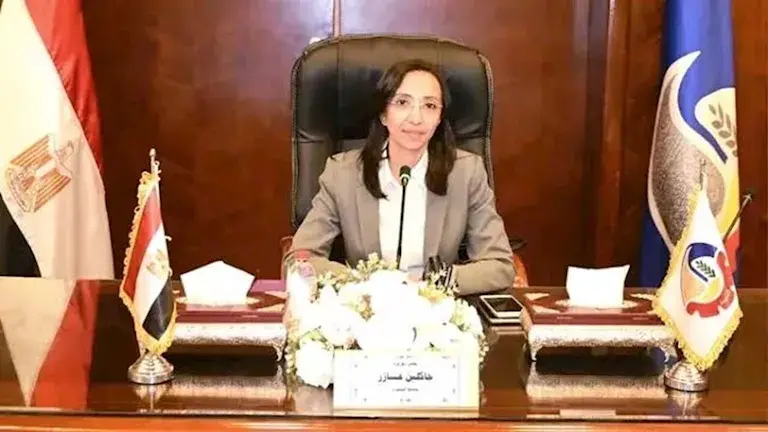 محافظ البحيرة توجه بالتفتيش على مدرستين بأبو حمص بعد خروج طلاب أثناء اليوم الدراسي