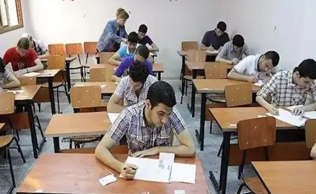 التعليم تفاجئ الطلاب.. البكالوريا المصرية والهوية الوطنية والانضباط أبرز ملامح العام الجديد