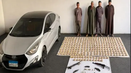 ضبط عصابة خطيرة في مصر بحوزتها آثار ومخدرات