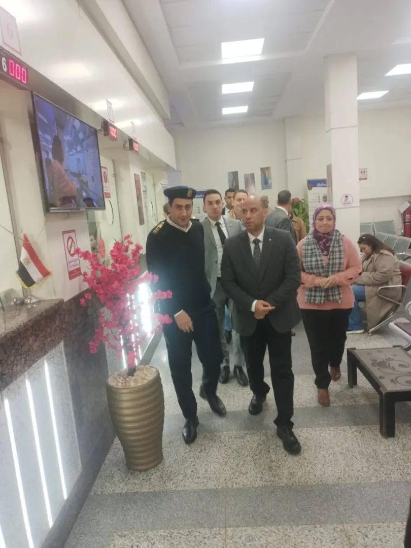 وزير العمل: المواطن يأتي في صدارة أولويات الوزارة - fb img 1771493179710