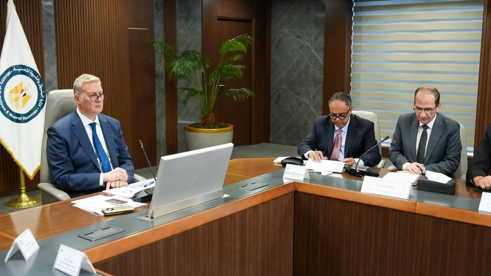 كريم بدوي: خطة خمسية لقطاع البترول تتبنى نهجًا غير تقليدي لزيادة الإنتاج والاحتياطيات
