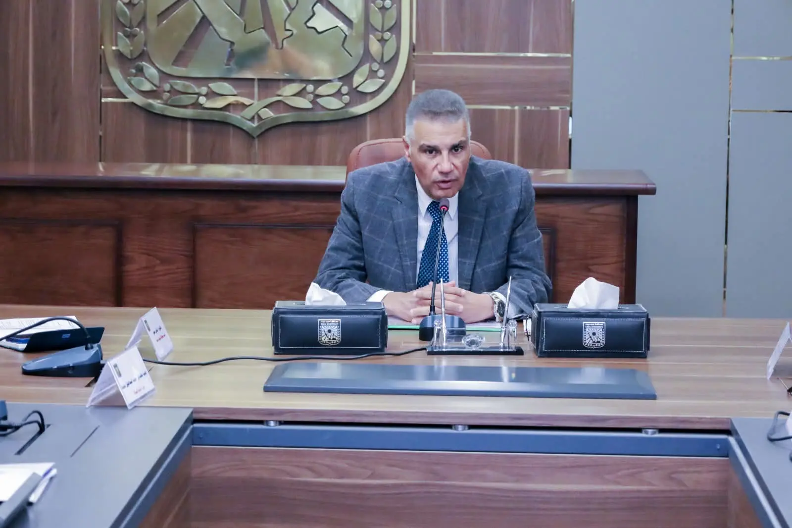 محافظ جنوب سيناء يقرر إنهاء عقود جميع المستشارين بديوان عام المحافظة ترشيدًا للإنفاق
