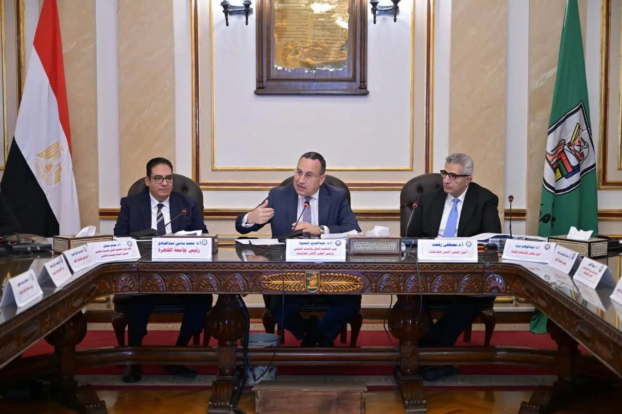 وزير التعليم العالي يوجه بمواصلة تطوير المستشفيات الجامعية للارتقاء بالخدمات الصحية المقدمة للمواطنين
