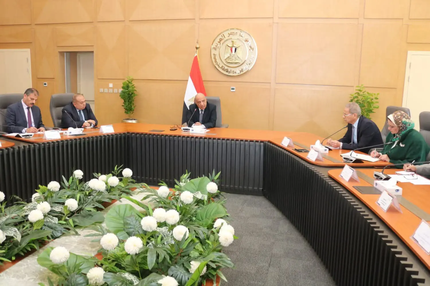 وزير الكهرباء يوجه برفع درجة الإستعداد لتأمين الشبكة الموحدة