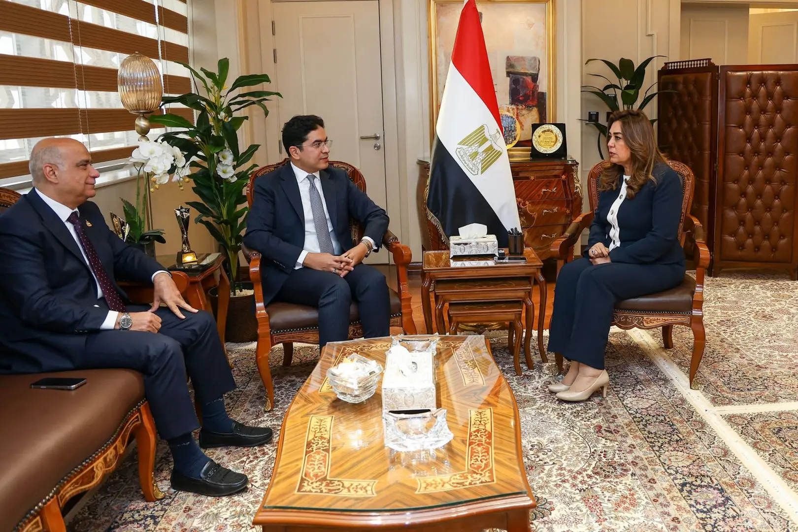 وزيرة التنمية المحلية والبيئة تبحث مطالب دمياط مع النائبين ضياء الدين داود ونادر الداجن